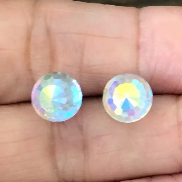 Kaleidoscope Iridescent Disco Ball Shimmer 8mm Stud Earrings NWT - Picture 2 of 4